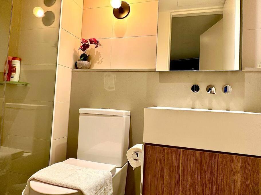 Highrise View 1King1Queen 2Baths Мелбърн Екстериор снимка